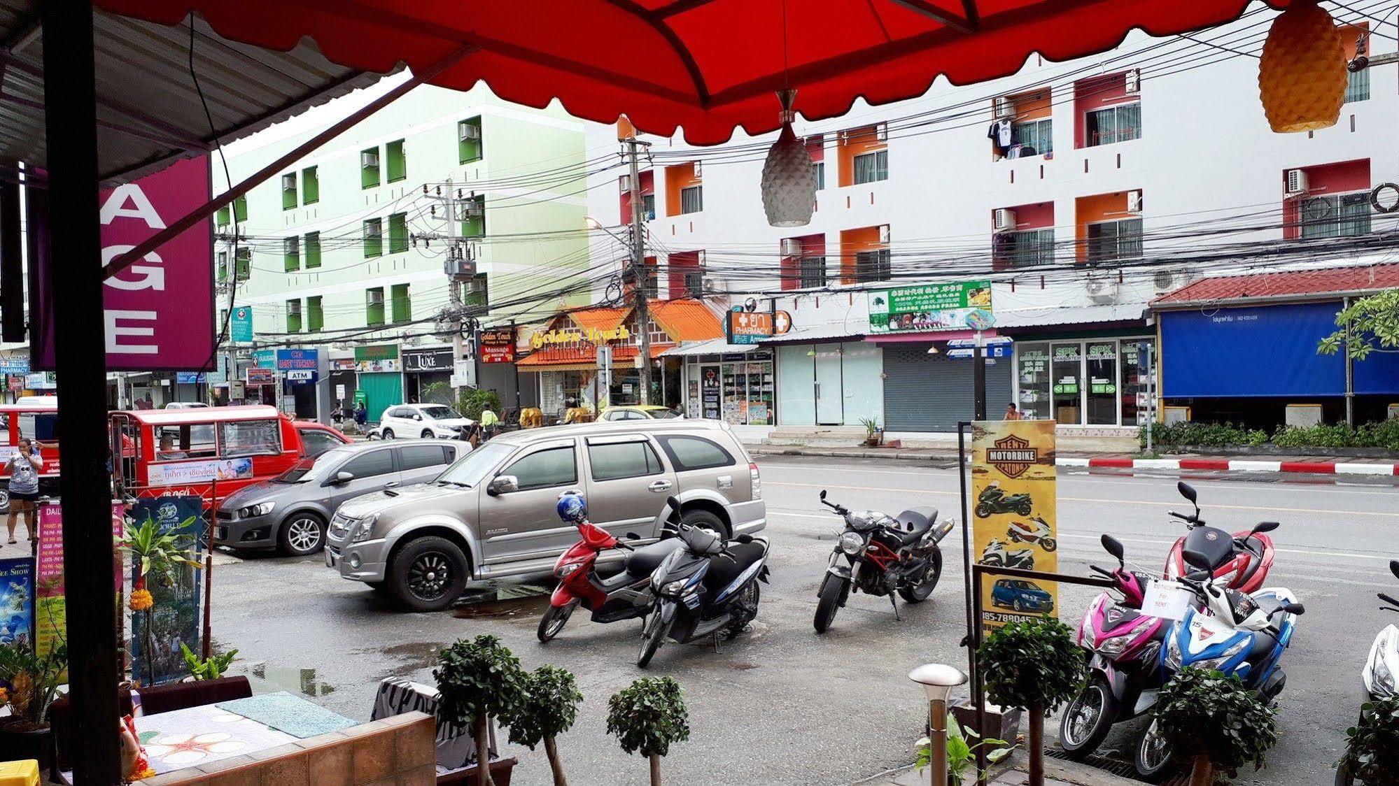Soleluna Hotel Patong Exterior foto
