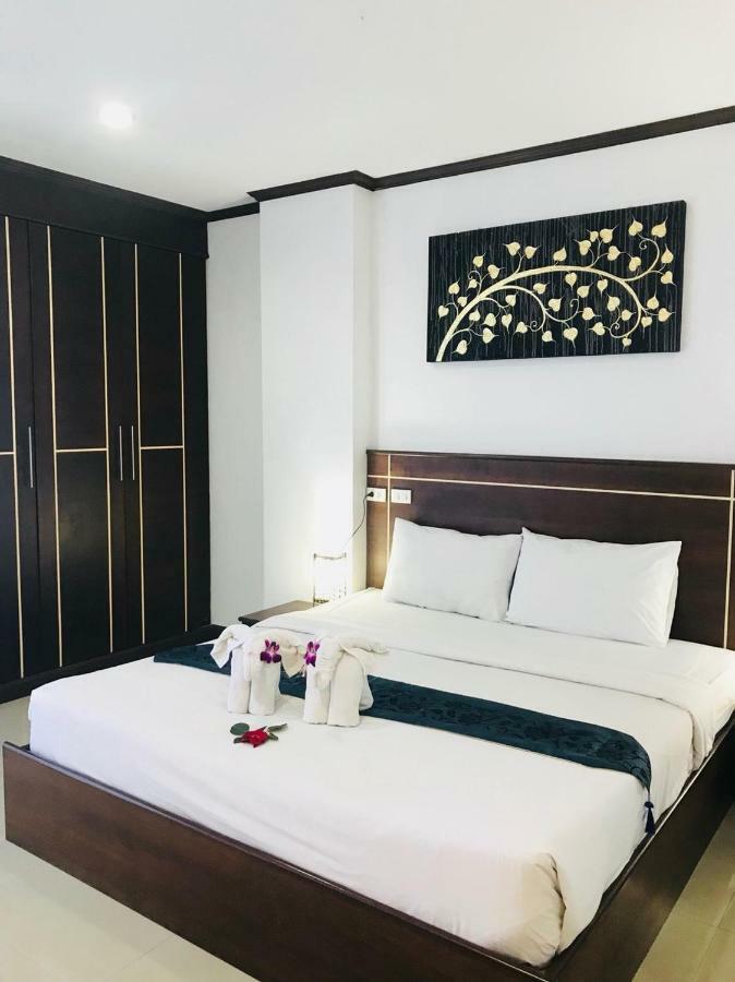 Soleluna Hotel Patong Exterior foto